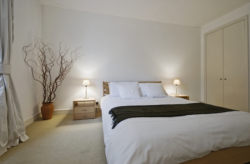 Make sure your rooms feature decor that prospective buyers can see themselves getting cosy in.