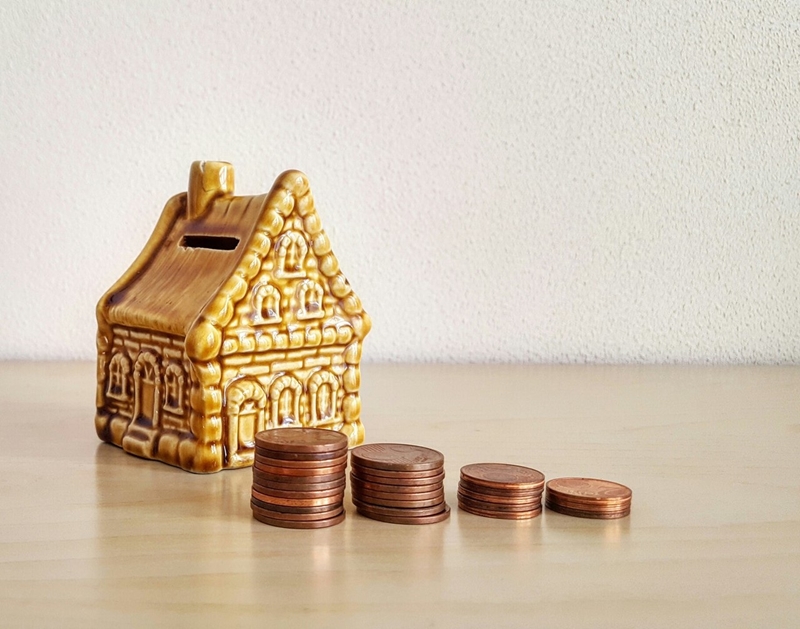Make saving a home deposit your New Year's resolution for 2018.